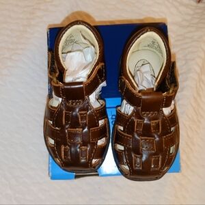 Stride Rite Harper Brown unisex  size 4M